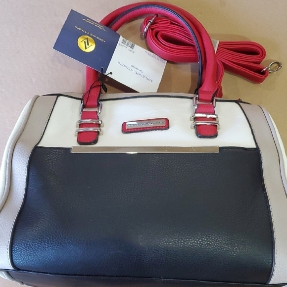 Adrienne Vittadini Black and Cream AND RED  Belted Barrel  NWT - Picture 11 of 12